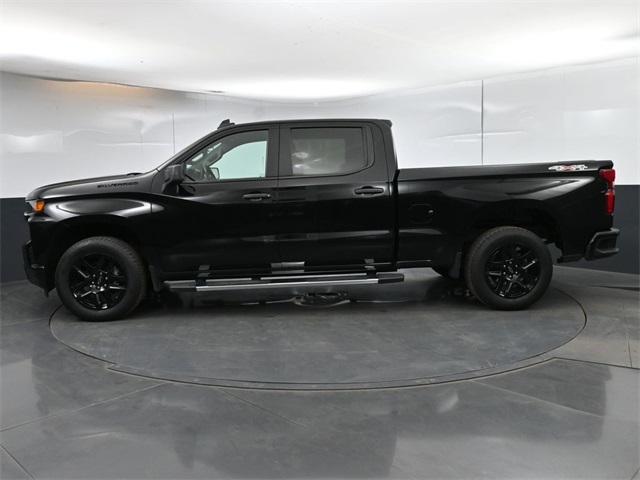 Used 2022 Chevrolet Silverado 1500 Limited Custom with VIN 1GCPYBEK1NZ142955 for sale in Brunswick, OH